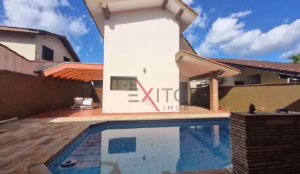 Casa de Condomínio para venda em Centro de 204.00m² com 2 Quartos e 2 Suites