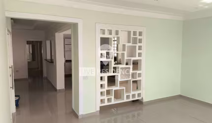 Casa para venda em Nova Itatiba de 211.00m² com 3 Quartos, 1 Suite e 4 Garagens