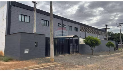 Galpão / Depósito / Armazém para alugar em Jardim Dall'orto de 910.00m² com 2 Garagens