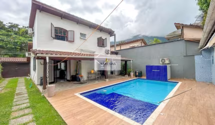 Casa para venda e aluguel em Maresias de 327.01m² com 4 Quartos, 2 Suites e 4 Garagens