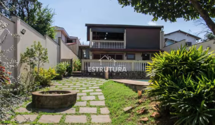 Casa para alugar em Centro de 357.00m² com 3 Quartos, 2 Suites e 1 Garagem
