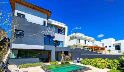 Casa para venda em Santa Isabel de 360.00m² com 4 Quartos, 4 Suites e 4 Garagens