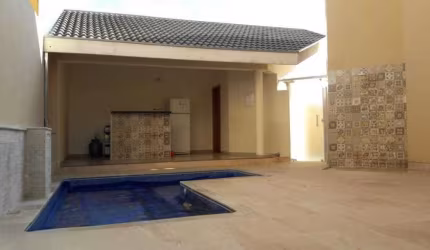 Casa para venda e aluguel em Condomínio Terras Do Vale de 240.00m² com 4 Quartos, 1 Suite e 4 Garagens