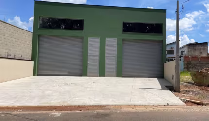 Imóvel Comercial para alugar em Loteamento Terras De São Pedro E São Paulo de 200.00m² com 4 Garagens