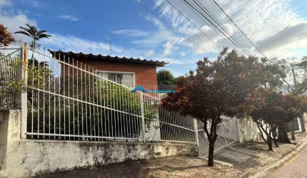 Casa para venda em Jardim Carlos Gomes de 481.00m² com 3 Quartos, 1 Suite e 3 Garagens