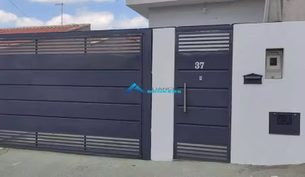 Casa para venda em PARQUE RESIDENCIAL JUNDIAÍ de 175.00m² com 2 Quartos, 1 Suite e 5 Garagens