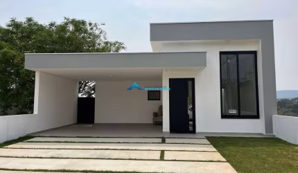 Casa para venda em Pinhal de 178.87m² com 3 Quartos, 1 Suite e 2 Garagens