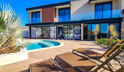 Casa para venda em Jardim Novo Mundo de 699.00m² com 3 Quartos, 3 Suites e 4 Garagens