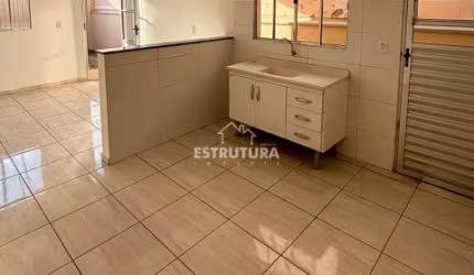Casa para alugar em Jardim Guanabara Ii de 60.00m² com 1 Quarto