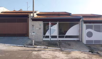 Casa para venda em Vila Letônia de 110.00m² com 2 Quartos, 1 Suite e 2 Garagens