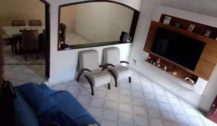Sobrado para venda em Parque Maria Helena de 250.00m² com 3 Quartos, 1 Suite e 3 Garagens