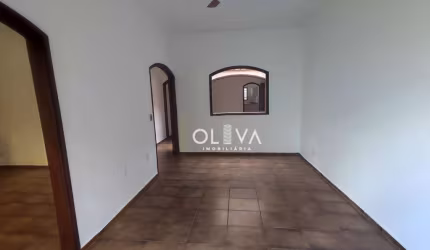 Casa para venda em Roseiral de 180.00m² com 3 Quartos e 2 Garagens