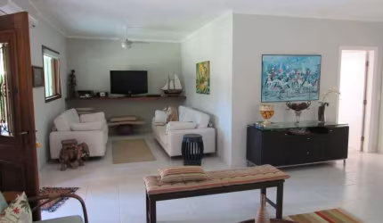 Casa para venda em Praia Do Lázaro de 166.00m² com 4 Quartos, 3 Suites e 4 Garagens