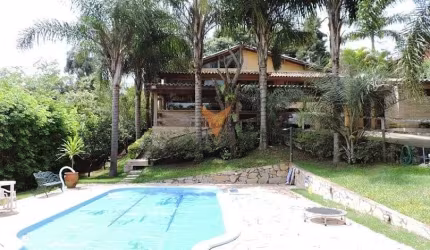 Casa para venda em Chácara Vale Do Rio Cotia de 530.00m² com 5 Quartos, 3 Suites e 10 Garagens