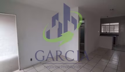 Casa para alugar em Condomínio Residencial Pinheiros de 200.00m² com 2 Quartos e 3 Garagens
