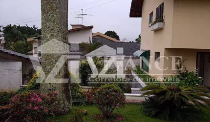 Sobrado para venda em Vila Oliveira de 307.00m² com 3 Quartos, 1 Suite e 3 Garagens