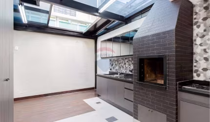 Casa para venda em Boqueirão de 117.00m² com 3 Quartos, 1 Suite e 2 Garagens