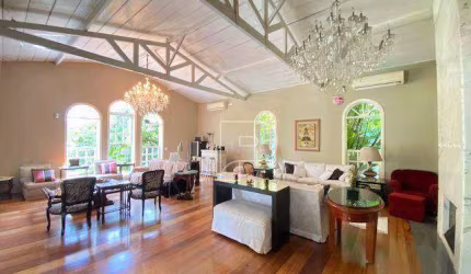 Casa para venda em Granja Viana de 800.00m² com 5 Quartos, 1 Suite e 12 Garagens
