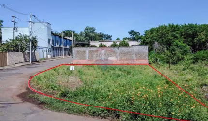 Terreno para venda em Centro de 332.62m² com 2 Garagens