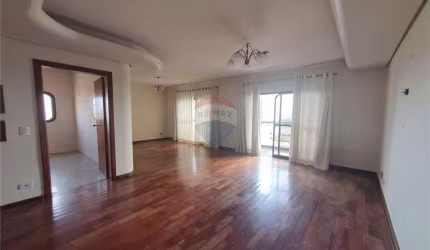 Apartamento para venda em Centro de 154.00m² com 3 Quartos, 1 Suite e 2 Garagens
