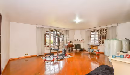 Casa para venda em Emiliano Perneta de 180.00m² com 3 Quartos