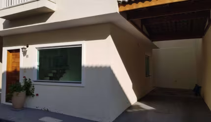 Casa para alugar em Jardim São Carlos de 85.00m² com 3 Quartos, 1 Suite e 1 Garagem