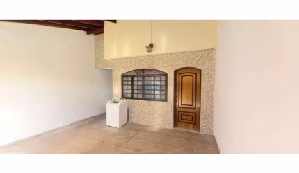 Casa para alugar em Jardim Paviotti de 80.00m² com 4 Quartos e 2 Garagens