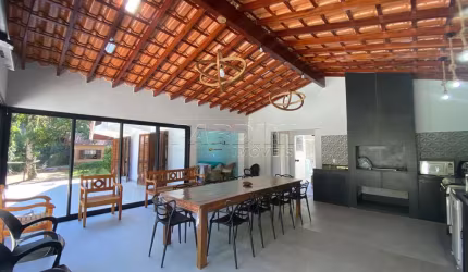 Casa para venda em Praia Da Santa Rita de 296.00m² com 5 Quartos, 1 Suite e 2 Garagens