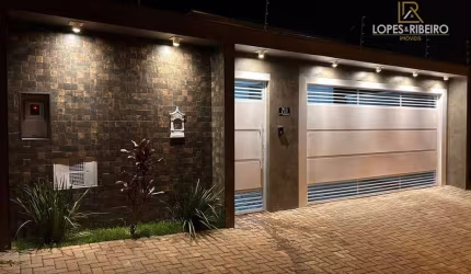 Casa para venda em Jardim Ypê de 155.00m² com 3 Quartos, 1 Suite e 2 Garagens