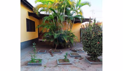 Casa para venda em Labaté de 300.00m² com 2 Quartos e 1 Garagem
