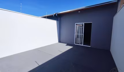 Casa para venda em Jardim Monte Mor de 70.00m² com 2 Quartos, 1 Suite e 2 Garagens