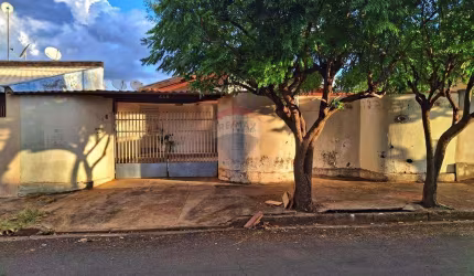 Casa para venda em Jardim Bom Viver I de 123.44m² com 2 Quartos e 2 Garagens