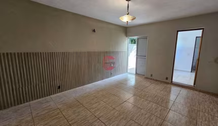 Casa para alugar em Jardim Pitangueiras I de 200.00m² com 3 Quartos, 1 Suite e 2 Garagens