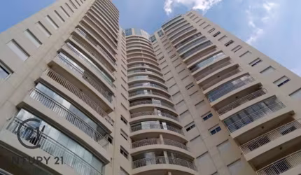 Apartamento para alugar em Moema de 74.00m² com 2 Quartos, 1 Suite e 2 Garagens