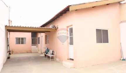 Casa para venda em Jardim Santa Madre Paulina de 106.10m² com 2 Quartos e 6 Garagens