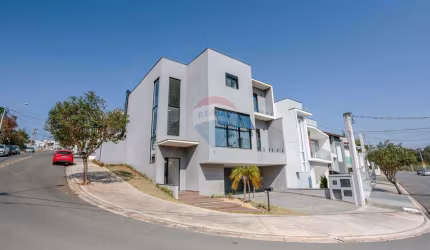 Casa de Condomínio para venda em Wanel Ville de 332.00m² com 5 Quartos, 5 Suites e 4 Garagens