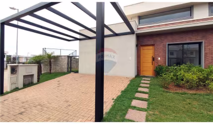 Casa para venda em Estância Das Flores de 147.00m² com 3 Quartos, 1 Suite e 2 Garagens