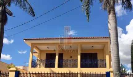 Sobrado para alugar em Jardim Estoril de 395.00m² com 4 Quartos, 2 Suites e 3 Garagens