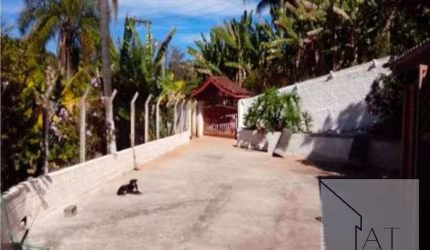 Chácara para venda em Jardim Estância Brasil de 200.00m² com 2 Quartos e 6 Garagens