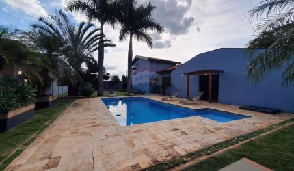 Casa para venda em Jardim Progresso de 320.00m² com 3 Quartos, 1 Suite e 6 Garagens