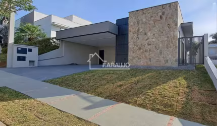 Casa de Condomínio para venda em Jardim Residencial Giverny de 220.00m² com 3 Quartos, 3 Suites e 6 Garagens