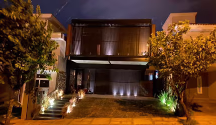 Sobrado para alugar em Condomínio Vila Dos Inglezes de 275.00m² com 3 Quartos, 3 Suites e 4 Garagens
