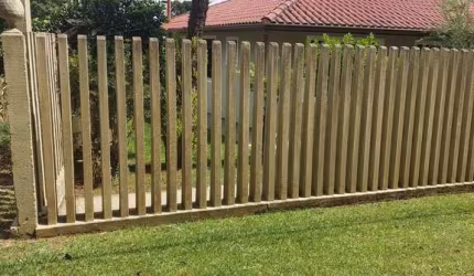 Casa para venda em Planta Almirante de 165.00m² com 3 Quartos, 1 Suite e 4 Garagens