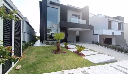 Casa para venda em Jardim São Pedro de 243.00m² com 3 Quartos, 3 Suites e 4 Garagens