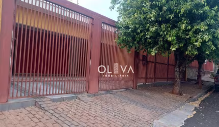 Casa para venda em Jardim Nazareth de 450.00m² com 3 Quartos, 1 Suite e 5 Garagens