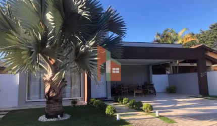 Casa para venda em Condomínio Residencial Shamballa Ii de 235.00m² com 3 Quartos, 3 Suites e 4 Garagens