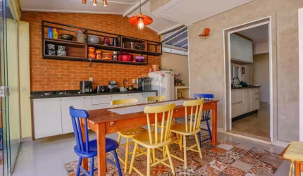 Casa de Condomínio para venda em Jardim América de 160.00m² com 3 Quartos, 1 Suite e 3 Garagens