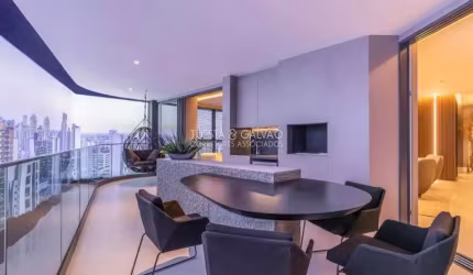 Apartamento para venda em Água Verde de 323.00m² com 3 Quartos, 3 Suites e 4 Garagens