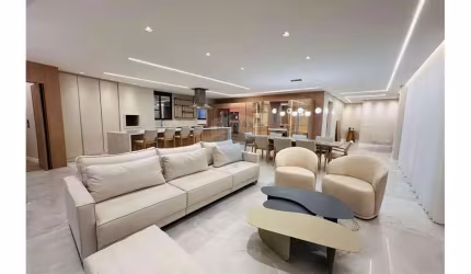 Apartamento para venda em Água Verde de 239.00m² com 3 Quartos, 3 Suites e 4 Garagens