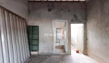 Casa para alugar em Jardim Bom Sucesso de 100.00m² com 2 Quartos e 1 Garagem